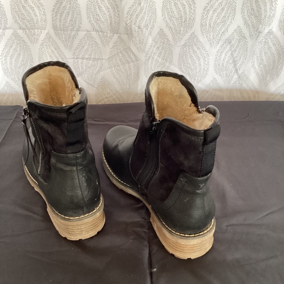 Black dress boots from Walmart - Picture 2 of 3